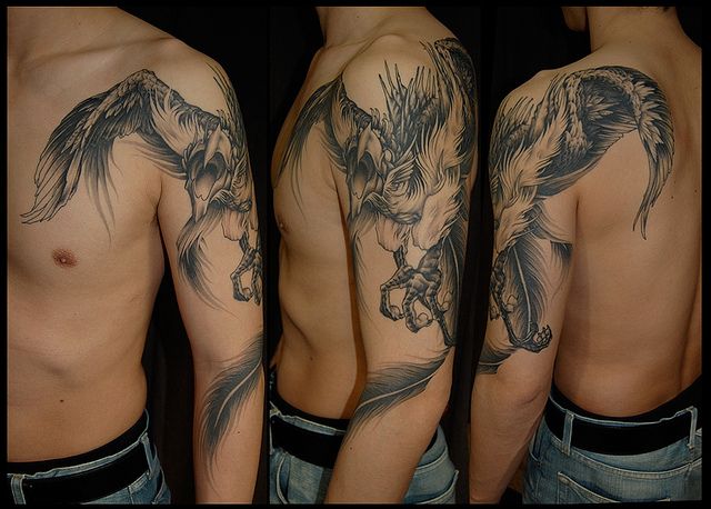 背中,腕,手,肩,二の腕,鳳凰,胸,ブラック＆グレイ,ブラック＆グレータトゥー/刺青デザイン画像