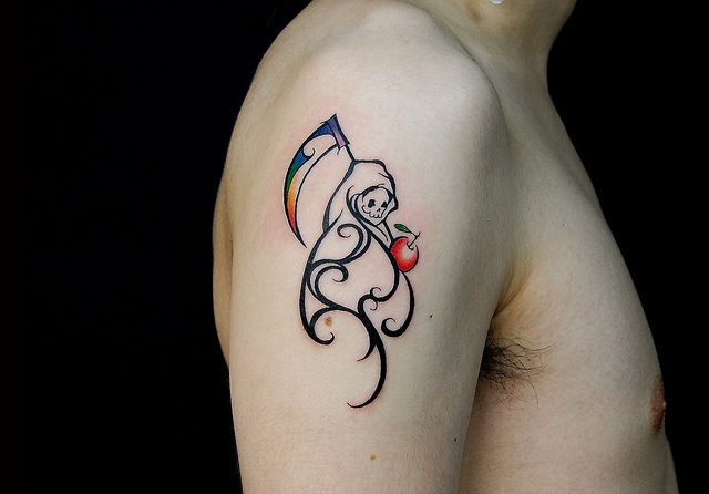 腕,二の腕,男性,トライバル,死神,カラー,カラフルタトゥー/刺青デザイン画像