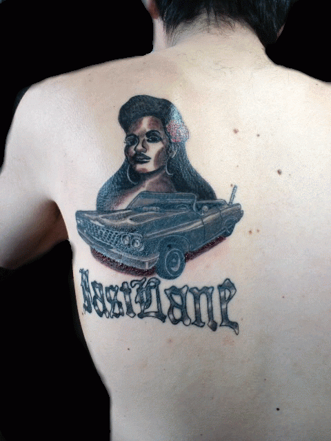 背中,人物,車,文字,ブラック＆グレータトゥー/刺青デザイン画像