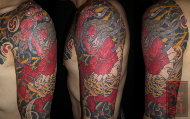 腕,胸,雷神,カラータトゥー/刺青デザイン画像