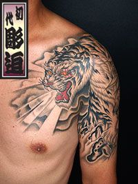 虎,五分袖,ブラック＆グレータトゥー/刺青デザイン画像