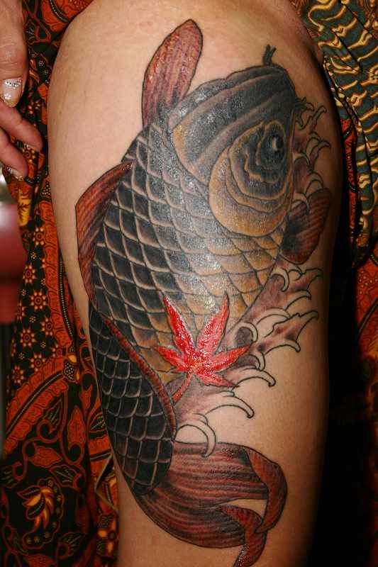 鯉,紅葉,カラー,波タトゥー/刺青デザイン画像