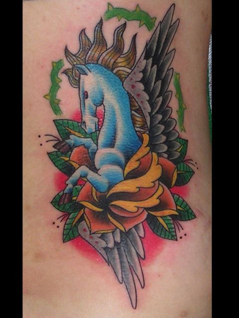 腕,ユニコーン,薔薇,花タトゥー/刺青デザイン画像
