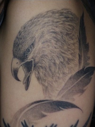 女性,鷲,鳥,腕,ブラック＆グレータトゥー/刺青デザイン画像