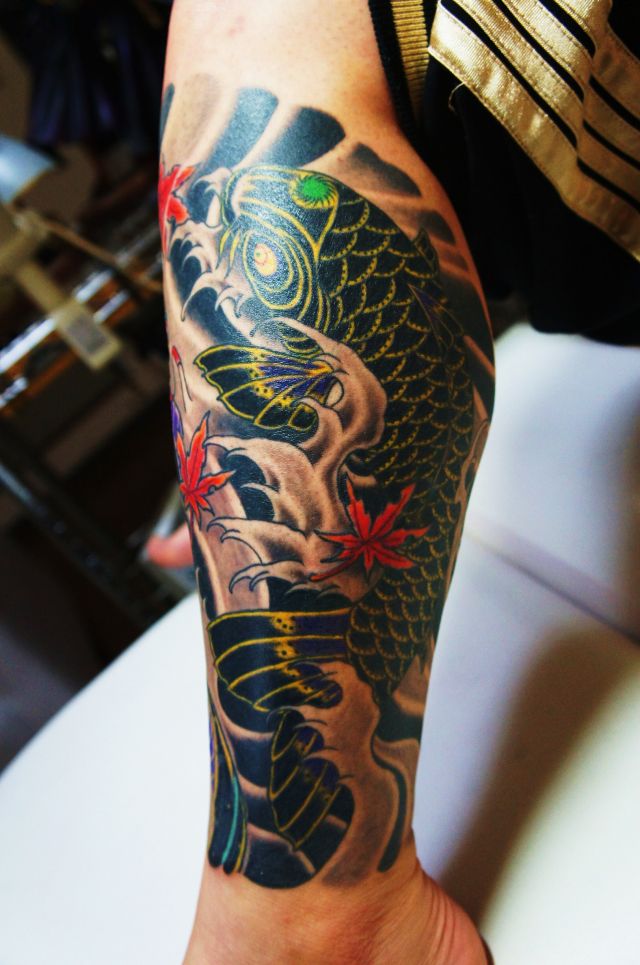 足,鯉,額,紅葉タトゥー/刺青デザイン画像