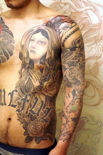 七分袖,胸割り,人物,スカル,薔薇,花タトゥー/刺青デザイン画像