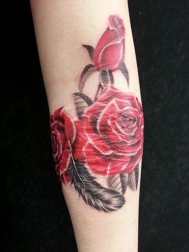 腕,薔薇,カラータトゥー/刺青デザイン画像