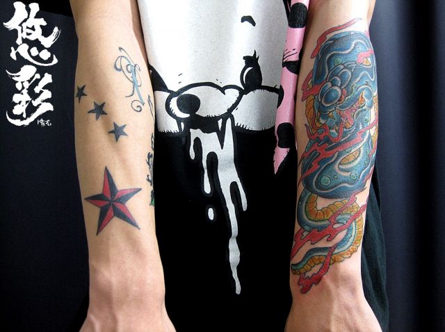 腕,大蛇,蛇,星タトゥー/刺青デザイン画像