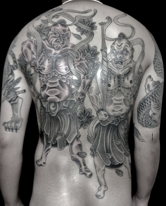 仁王像,背中,ブラック＆グレータトゥー/刺青デザイン画像