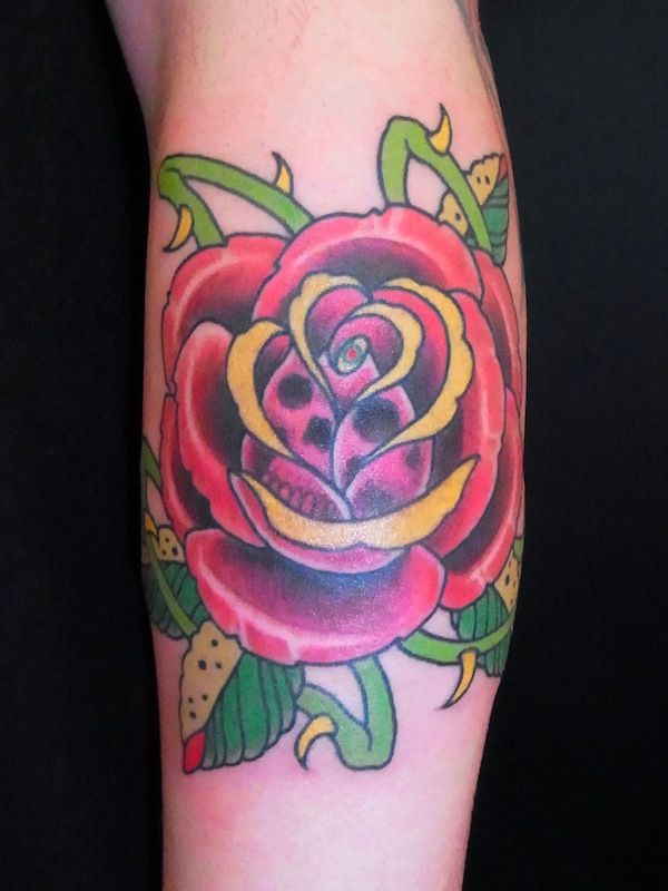 腕,薔薇,骸骨,スカル,バラ,カラー,カラフルタトゥー/刺青デザイン画像
