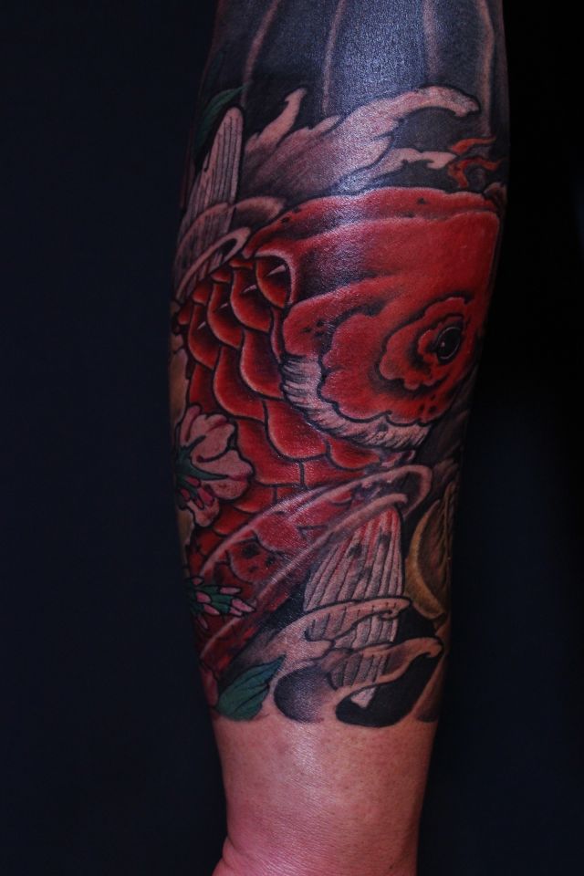 鯉,カラー,波タトゥー/刺青デザイン画像