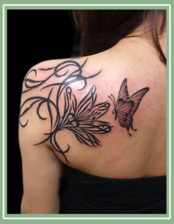 背中,肩,蝶,バタフライ,トライバル,ブラック＆グレータトゥー/刺青デザイン画像