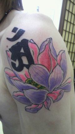 蓮,花,梵字,腕,花,植物タトゥー/刺青デザイン画像