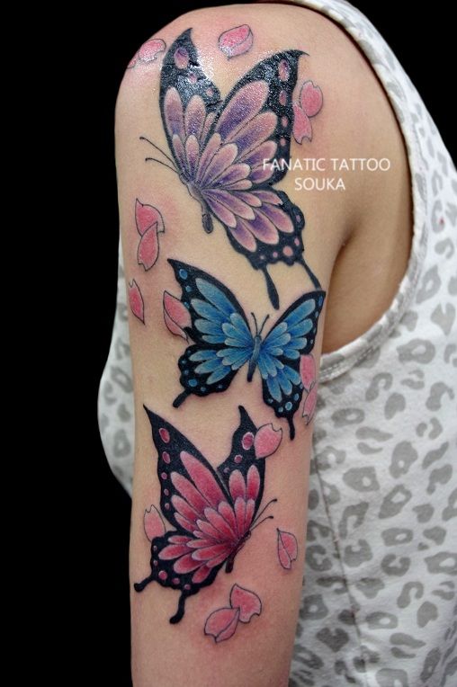 腕,女性,蝶,バタフライ,フラワー,桜,植物,カラータトゥー/刺青デザイン画像
