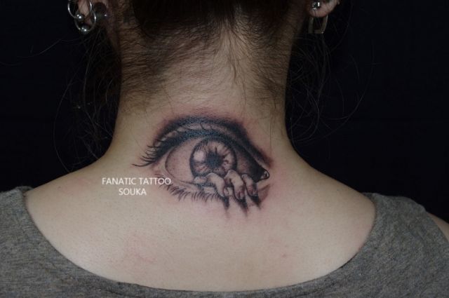 女性,首,目,指タトゥー/刺青デザイン画像