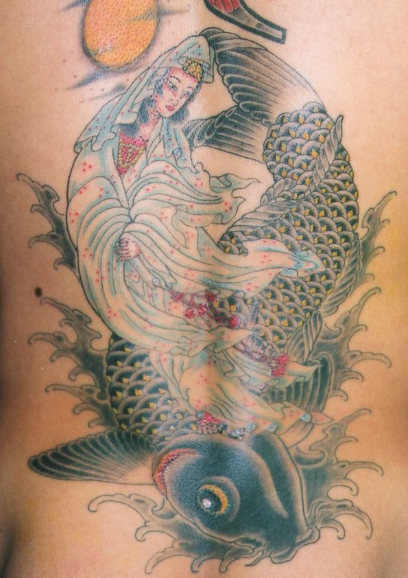 背中,人物,鯉タトゥー/刺青デザイン画像