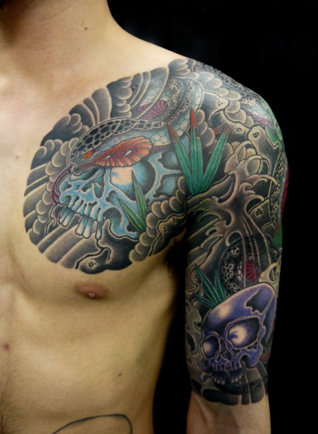 腕,肩,胸,二の腕,スカル,髑髏,カラータトゥー/刺青デザイン画像
