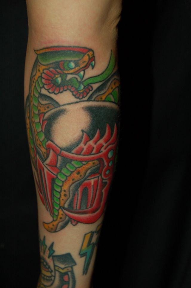 腕,手,手首,女性,二の腕,男性,大蛇,蛇,マスク,カラー,カラフルタトゥー/刺青デザイン画像