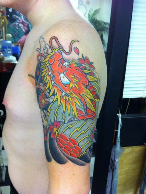 腕,五分袖,龍魚タトゥー/刺青デザイン画像
