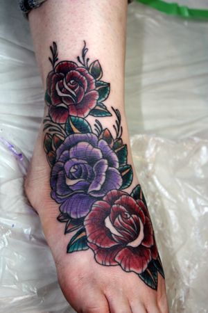 足,薔薇,女性,花タトゥー/刺青デザイン画像