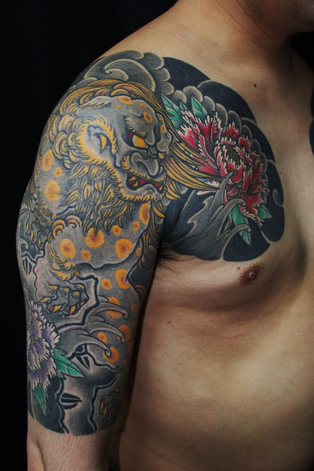 腕,牡丹,唐獅子タトゥー/刺青デザイン画像