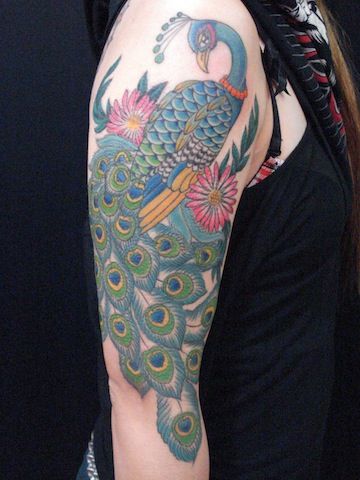 腕,女性,花,孔雀,カラー,カラフルタトゥー/刺青デザイン画像