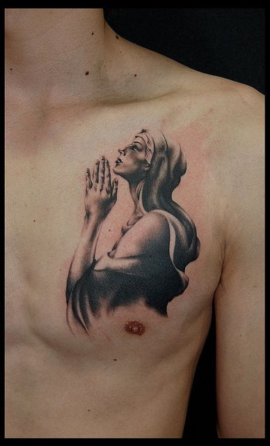 男性,胸,マリア,ブラック＆グレイ,ブラック＆グレータトゥー/刺青デザイン画像
