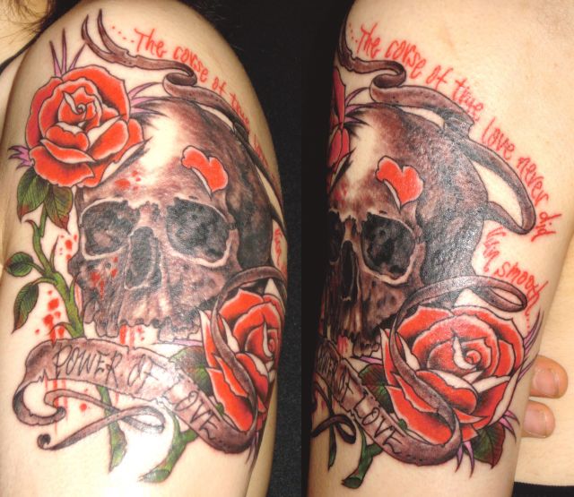 腕,スカル,薔薇タトゥー/刺青デザイン画像