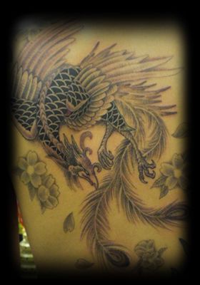 背中,鳳凰,桜,ブラック＆グレータトゥー/刺青デザイン画像