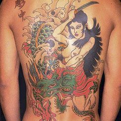 背中,抜き,龍,人物タトゥー/刺青デザイン画像