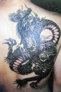 肩,龍,ブラック＆グレータトゥー/刺青デザイン画像